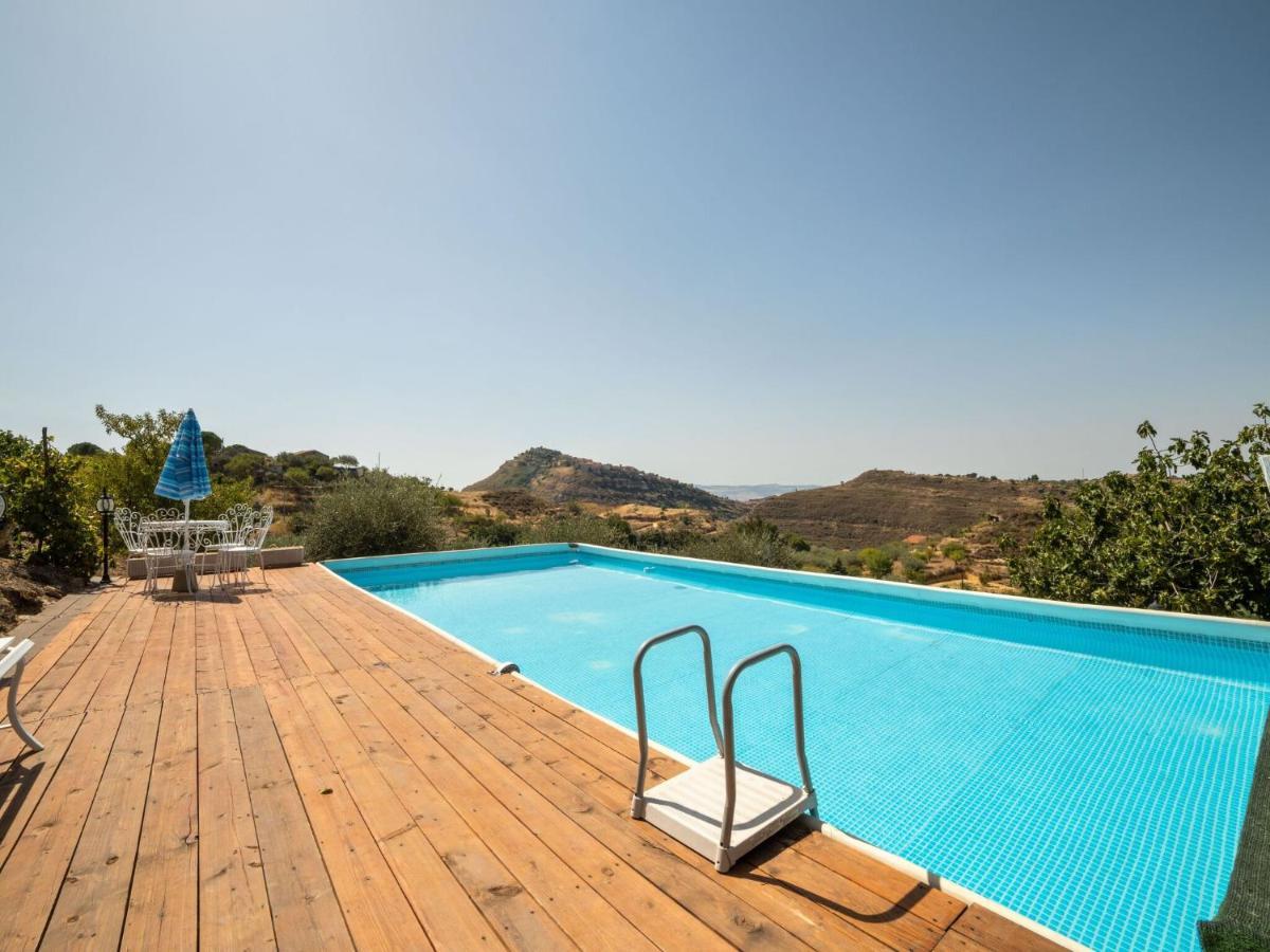 Belvilla By Oyo Modern Villa In Nissoria With Pool Dış mekan fotoğraf