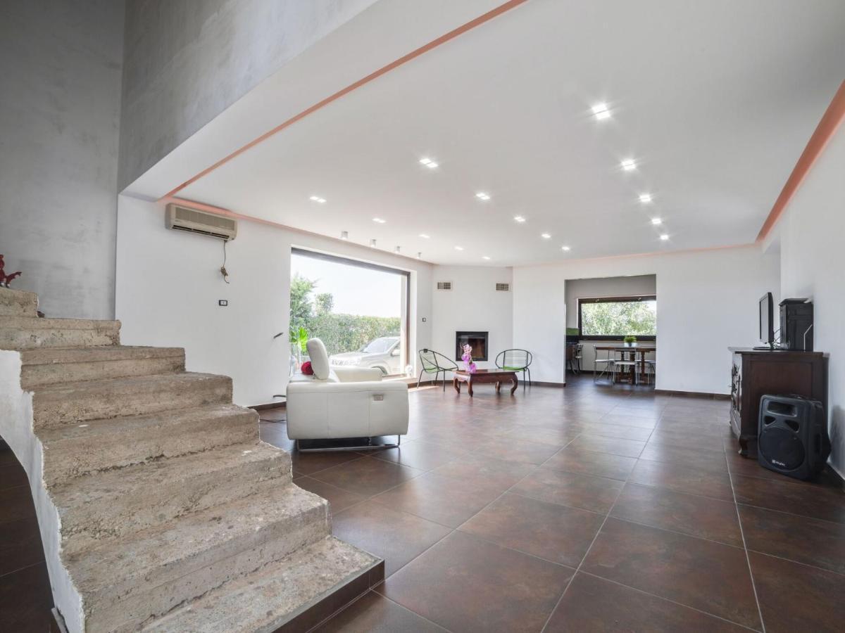 Belvilla By Oyo Modern Villa In Nissoria With Pool Dış mekan fotoğraf